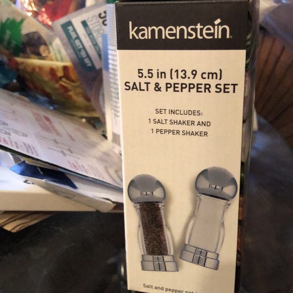 Salt & Pepper Set - Picture 2 of 3